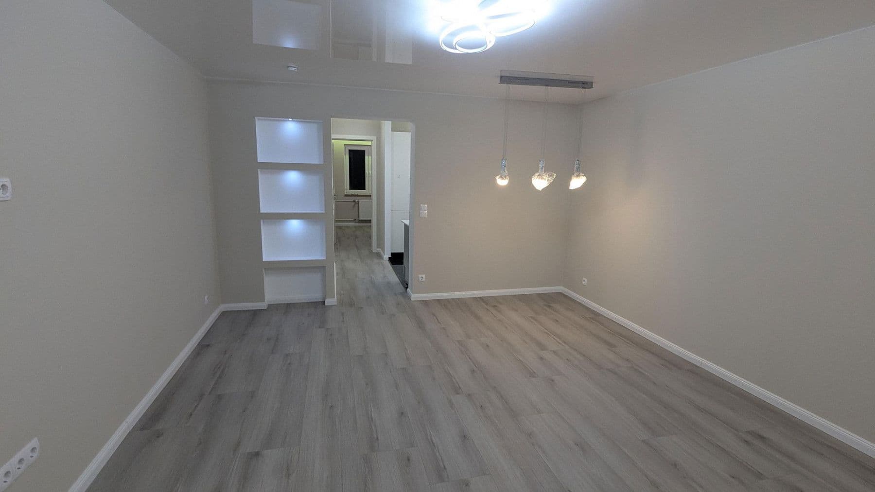 Predaj bytu 3-izbový 70 m², Hamburg, Hamburg Predaj bytu 3-izbový 70 m², Hamburg, Hamburg