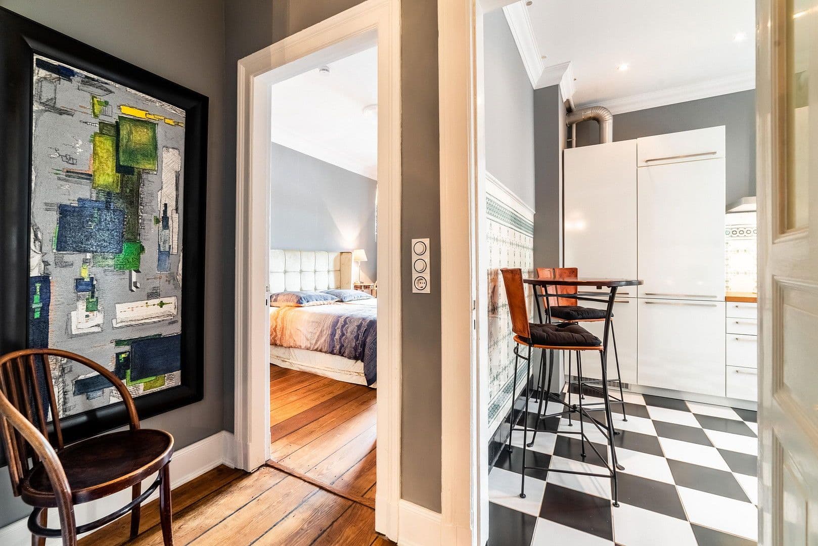 Prenájom bytu 4-izbový 95 m², Hamburg, Hamburg Prenájom bytu 4-izbový 95 m², Hamburg, Hamburg