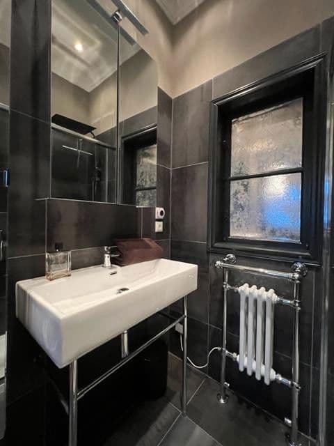 Prenájom bytu 4-izbový 95 m², Hamburg, Hamburg Prenájom bytu 4-izbový 95 m², Hamburg, Hamburg