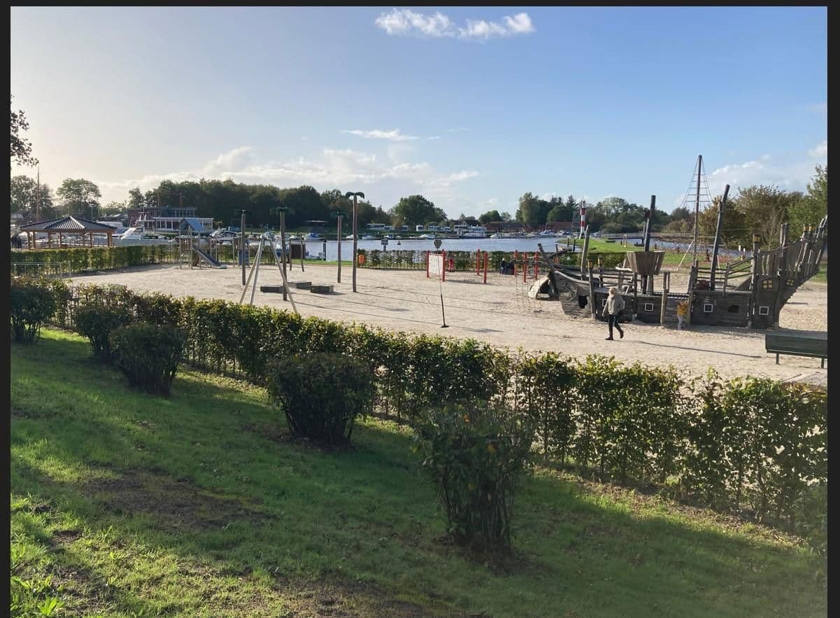 Predaj domu 148 m², pozemek 514 m², Barßel, Dolné Sasko Predaj domu 148 m², pozemek 514 m², Barßel, Dolné Sasko