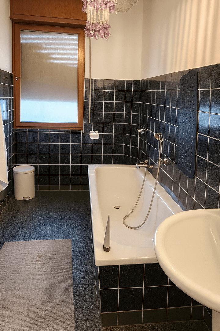 Predaj domu 206 m², pozemek 680 m², Bahnhofstr. 145, Maintal, Hesensko Predaj domu 206 m², pozemek 680 m², Bahnhofstr. 145, Maintal, Hesensko