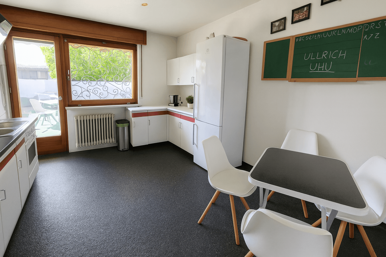 Predaj domu 206 m², pozemek 680 m², Bahnhofstr. 145, Maintal, Hesensko Predaj domu 206 m², pozemek 680 m², Bahnhofstr. 145, Maintal, Hesensko