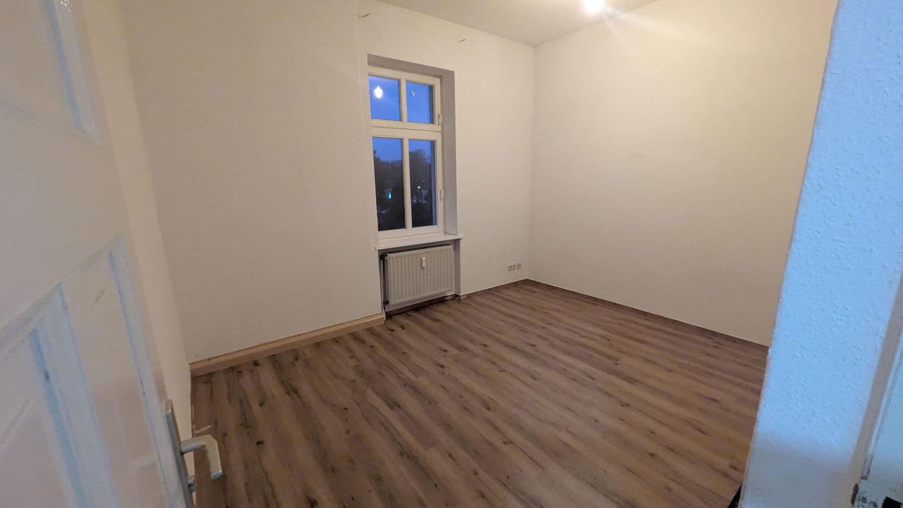 Prenájom bytu 20 m², Ursula-Goetze-Straße 25, Berlin, Berlín Prenájom bytu 20 m², Ursula-Goetze-Straße 25, Berlin, Berlín