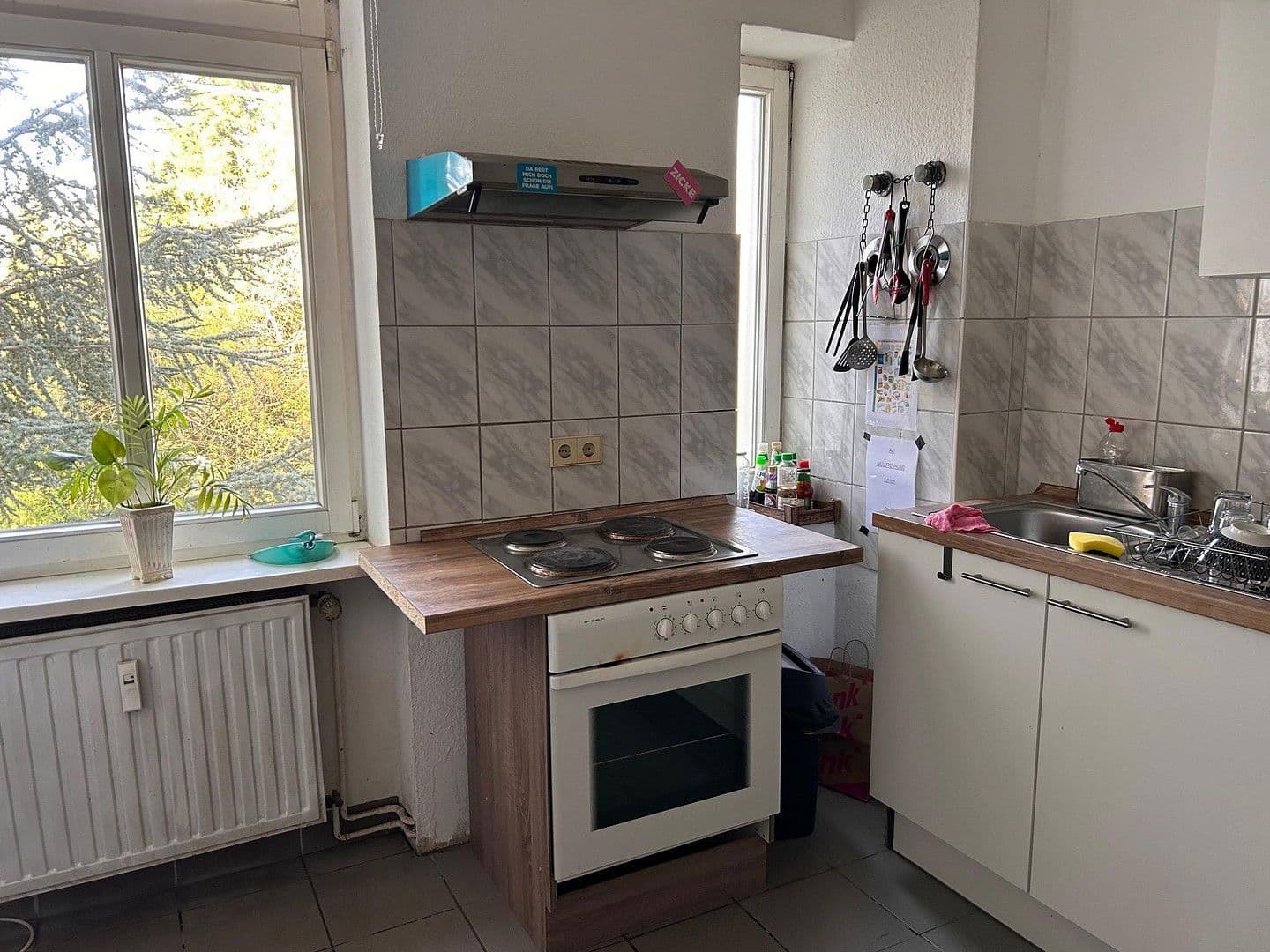Prenájom bytu 20 m², Ursula-Goetze-Straße 25, Berlin, Berlín Prenájom bytu 20 m², Ursula-Goetze-Straße 25, Berlin, Berlín