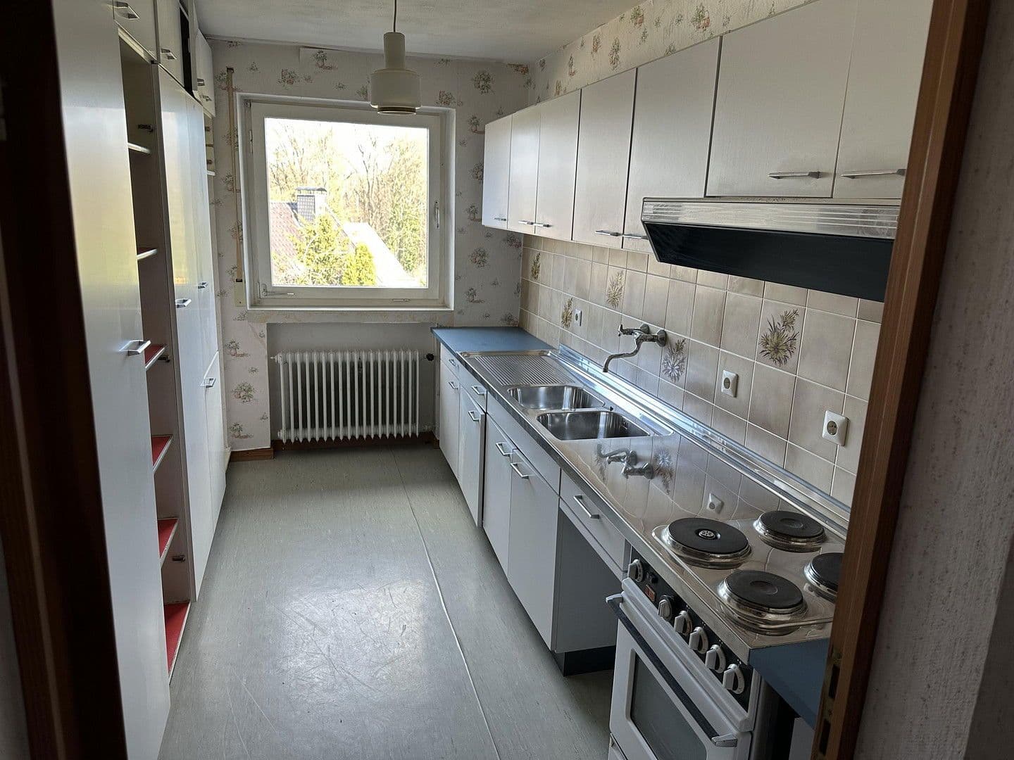 Predaj domu 270 m², pozemek 900 m², Beim Gericht 7, Alfeld (Leine), Dolné Sasko Predaj domu 270 m², pozemek 900 m², Beim Gericht 7, Alfeld (Leine), Dolné Sasko