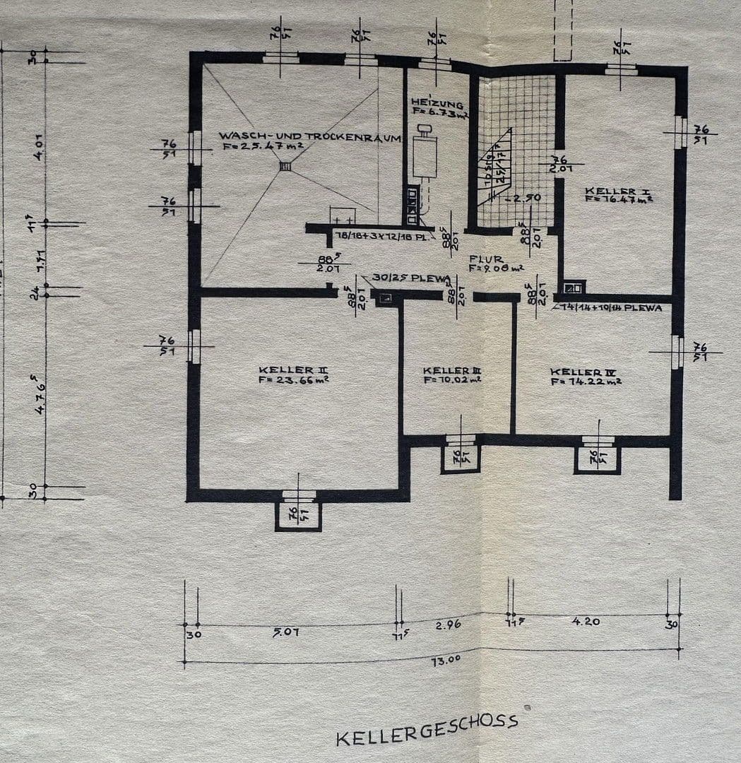 Predaj domu 270 m², pozemek 900 m², Beim Gericht 7, Alfeld (Leine), Dolné Sasko Predaj domu 270 m², pozemek 900 m², Beim Gericht 7, Alfeld (Leine), Dolné Sasko