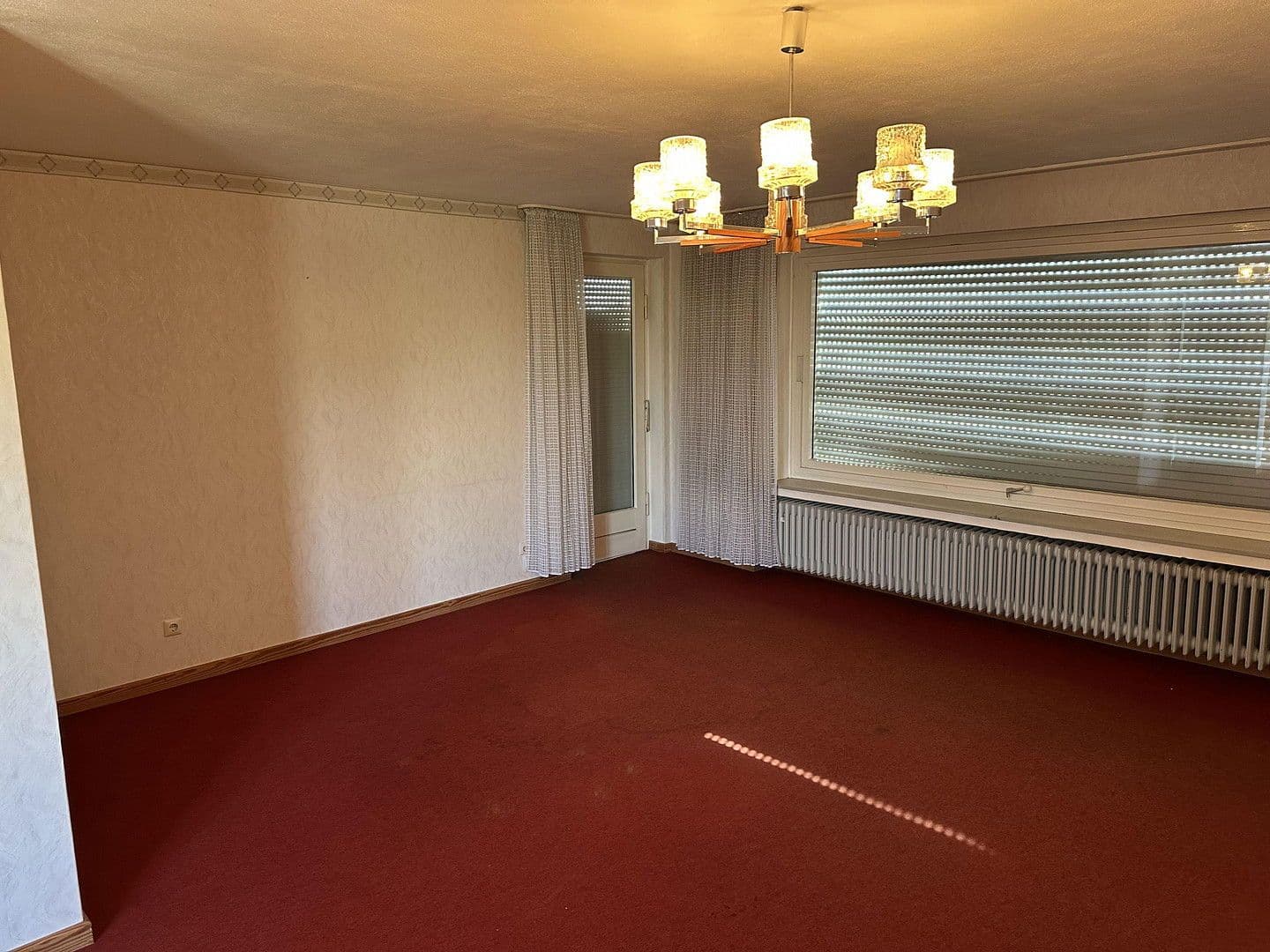 Predaj domu 270 m², pozemek 900 m², Beim Gericht 7, Alfeld (Leine), Dolné Sasko Predaj domu 270 m², pozemek 900 m², Beim Gericht 7, Alfeld (Leine), Dolné Sasko