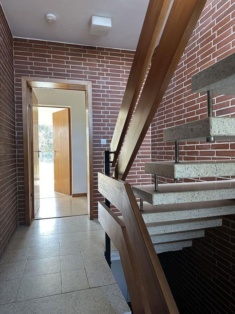 Predaj domu 270 m², pozemek 900 m², Beim Gericht 7, Alfeld (Leine), Dolné Sasko Predaj domu 270 m², pozemek 900 m², Beim Gericht 7, Alfeld (Leine), Dolné Sasko