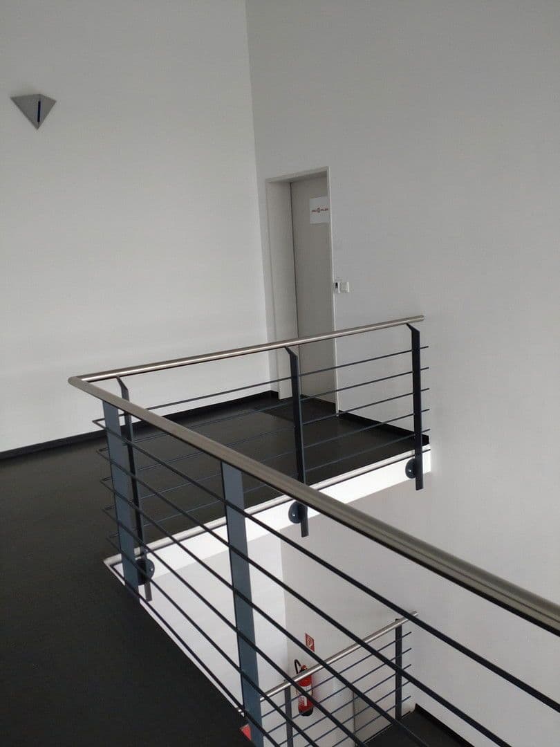 Prenájom kancelárie 174 m², Ziegelstraße 22, Rednitzhembach, Bavorsko Prenájom kancelárie 174 m², Ziegelstraße 22, Rednitzhembach, Bavorsko