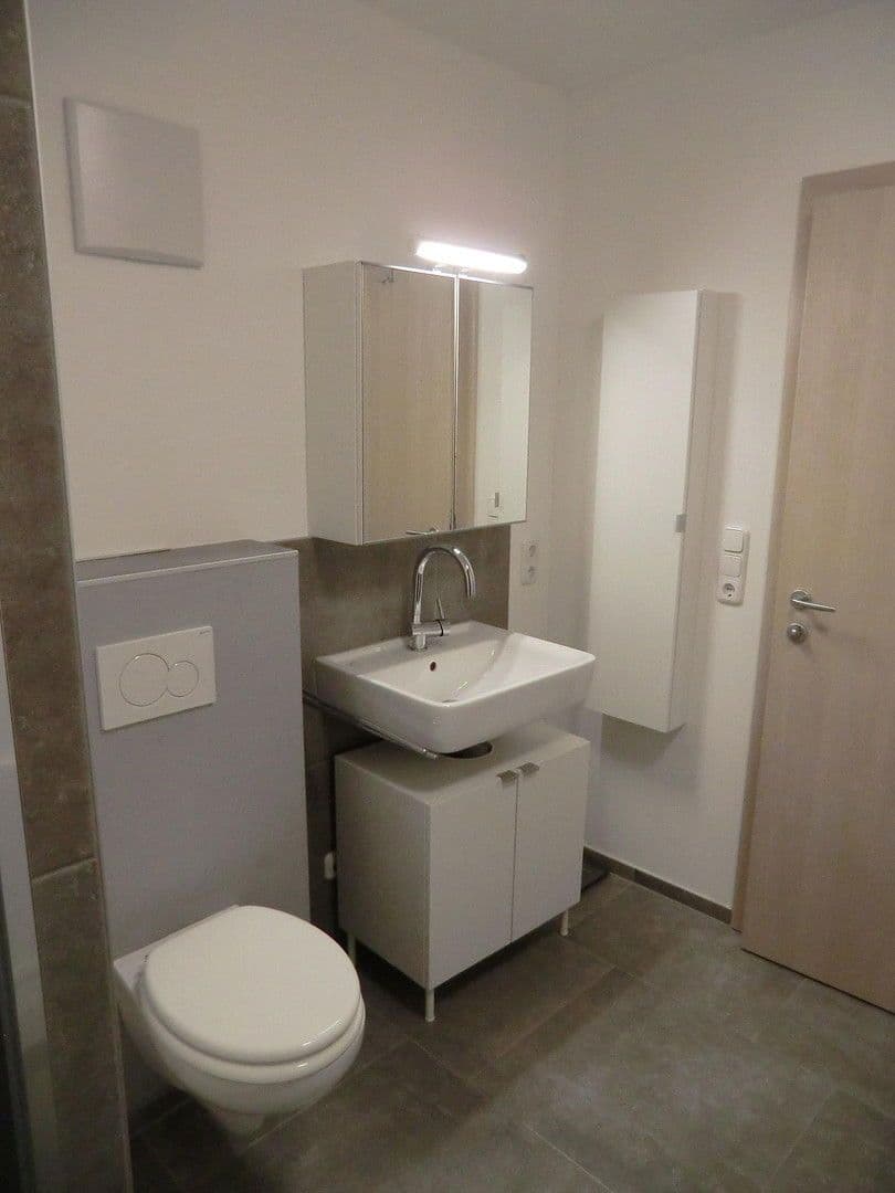 Prenájom bytu 2-izbový 60 m², Neuhaus am Inn, Bavorsko Prenájom bytu 2-izbový 60 m², Neuhaus am Inn, Bavorsko