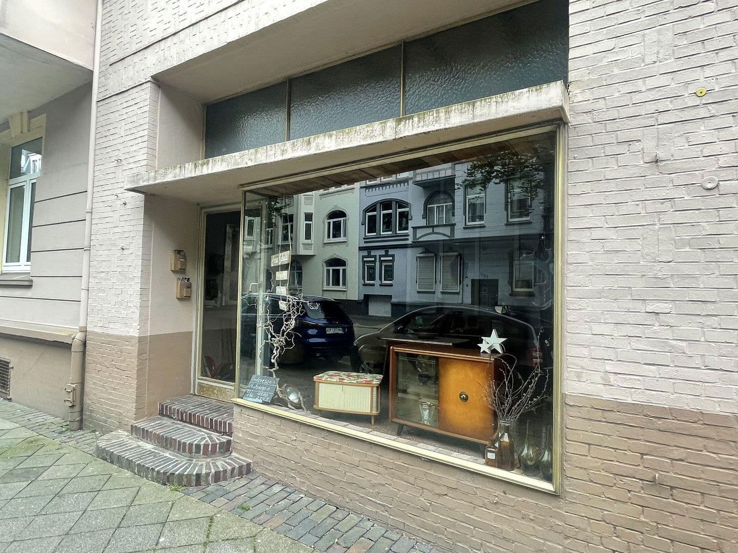 Predaj domu 3.221 m², pozemek 2.877 m², Wilhelmshaven, Dolné Sasko Predaj domu 3.221 m², pozemek 2.877 m², Wilhelmshaven, Dolné Sasko