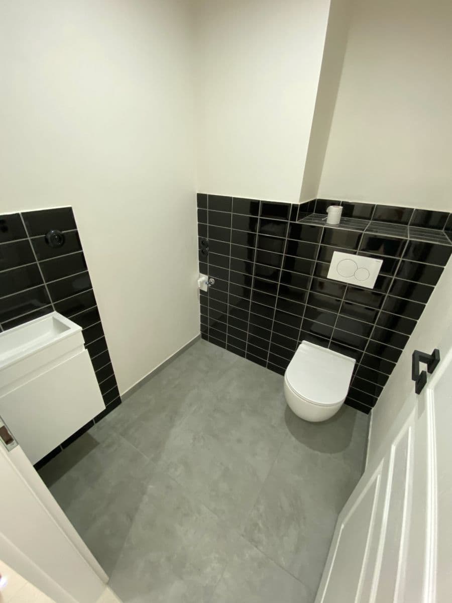 Predaj bytu 3-izbový 82 m², Ortenovo náměstí, Praha, Praha Predaj bytu 3-izbový 82 m², Ortenovo náměstí, Praha, Praha