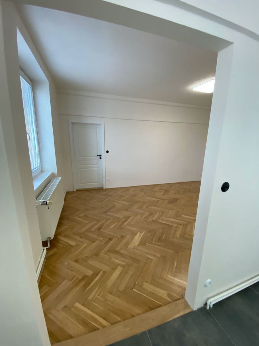 Predaj bytu 3-izbový 82 m², Ortenovo náměstí, Praha, Praha Predaj bytu 3-izbový 82 m², Ortenovo náměstí, Praha, Praha