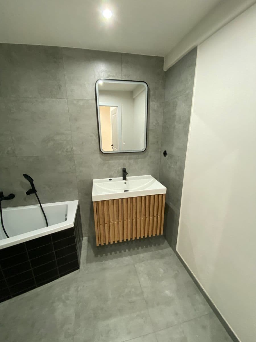 Predaj bytu 3-izbový 82 m², Ortenovo náměstí, Praha, Praha Predaj bytu 3-izbový 82 m², Ortenovo náměstí, Praha, Praha