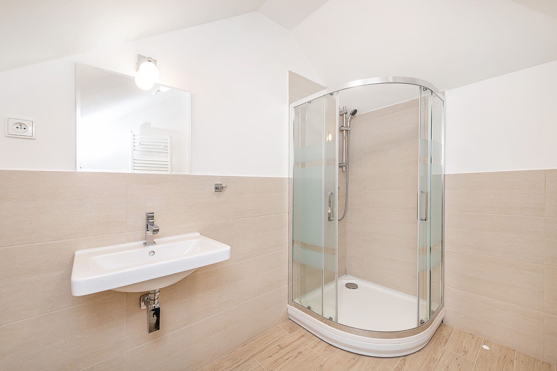 Predaj bytu 4-izbový 117 m², Chodská, Praha, Praha Predaj bytu 4-izbový 117 m², Chodská, Praha, Praha