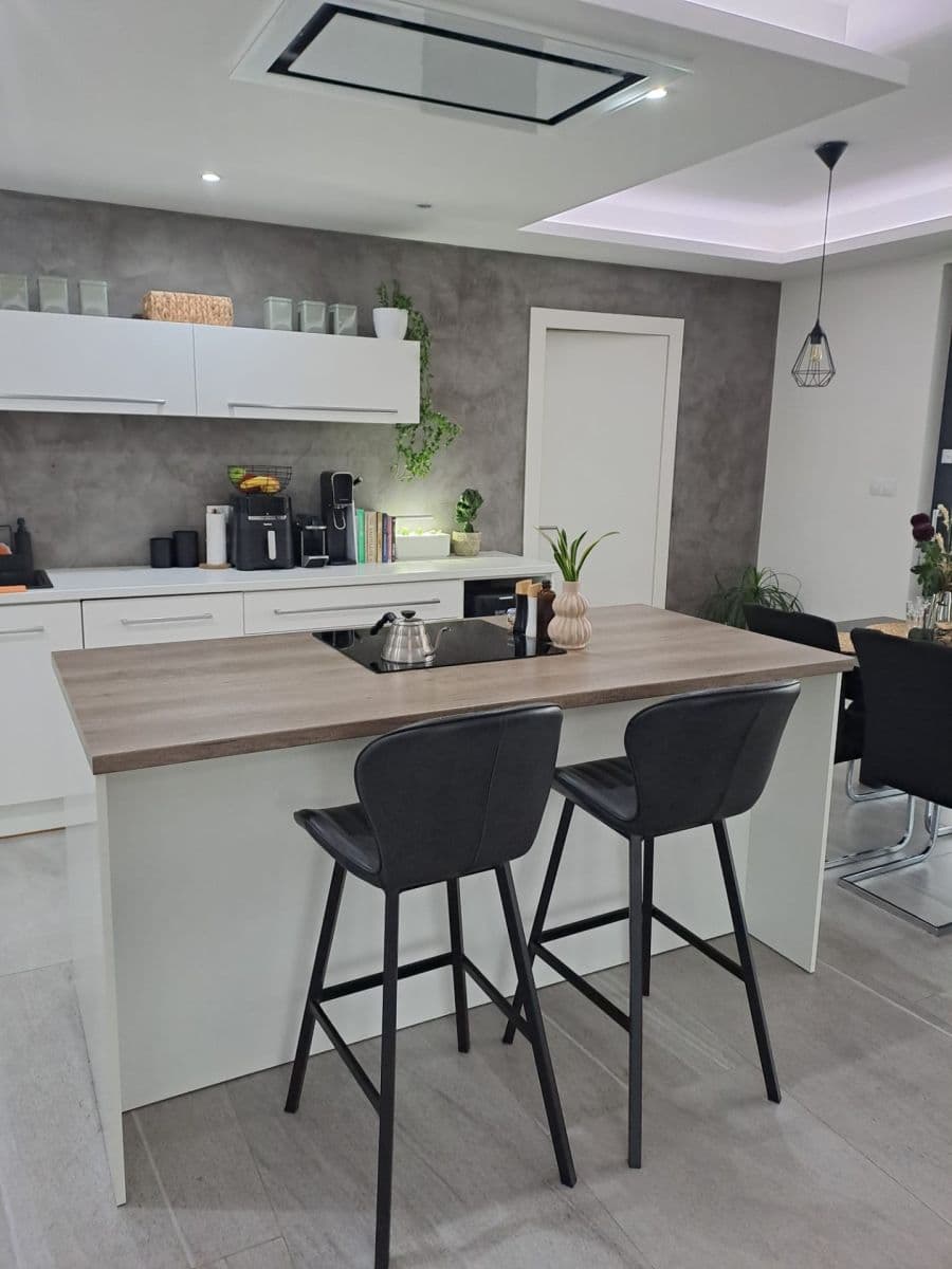 Prenájom bytu 2-izbový 80 m², Marvanova, Praha, Praha Prenájom bytu 2-izbový 80 m², Marvanova, Praha, Praha