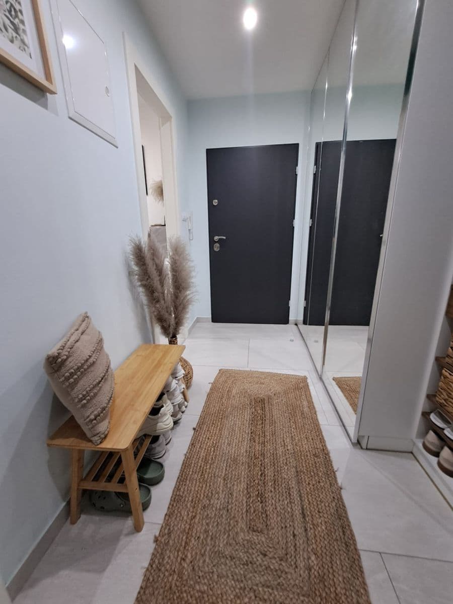 Prenájom bytu 2-izbový 80 m², Marvanova, Praha, Praha Prenájom bytu 2-izbový 80 m², Marvanova, Praha, Praha