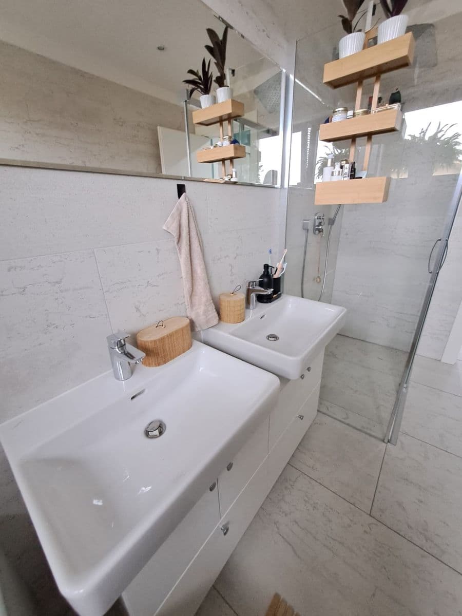 Prenájom bytu 2-izbový 80 m², Marvanova, Praha, Praha Prenájom bytu 2-izbový 80 m², Marvanova, Praha, Praha