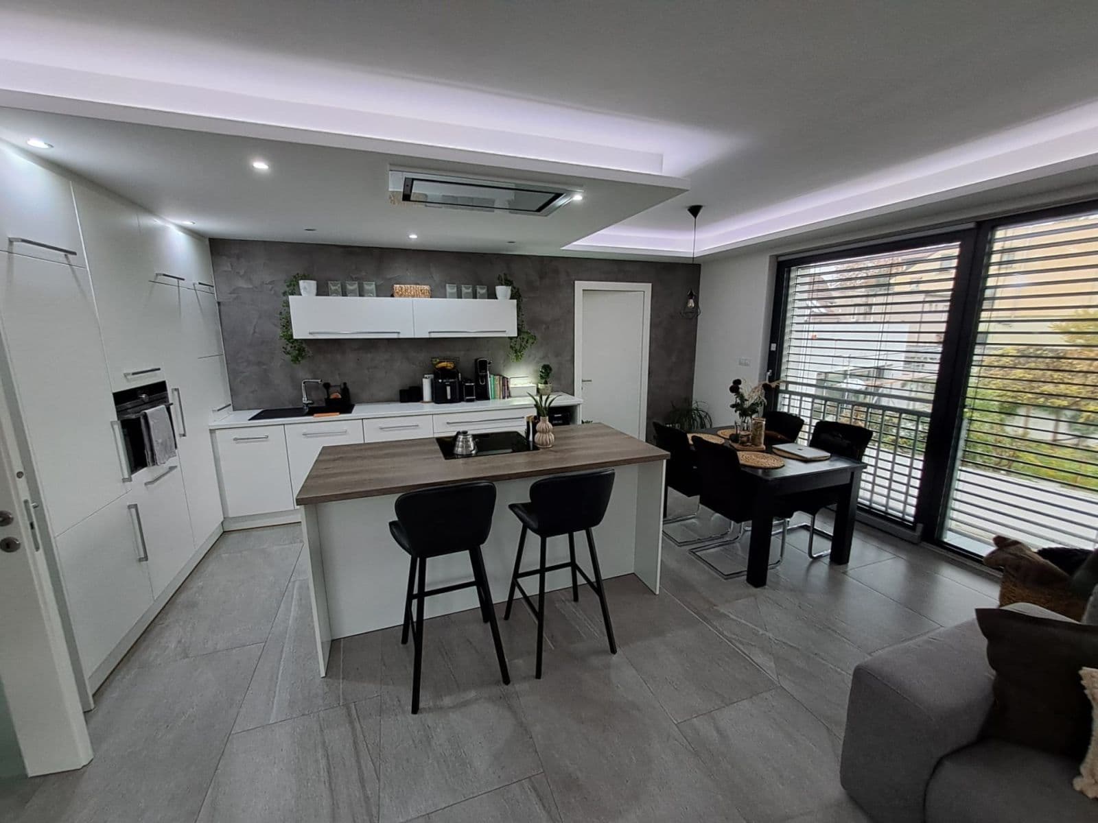 Prenájom bytu 2-izbový 80 m², Marvanova, Praha, Praha Prenájom bytu 2-izbový 80 m², Marvanova, Praha, Praha