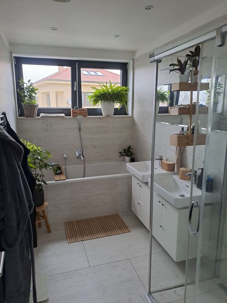 Prenájom bytu 2-izbový 80 m², Marvanova, Praha, Praha Prenájom bytu 2-izbový 80 m², Marvanova, Praha, Praha