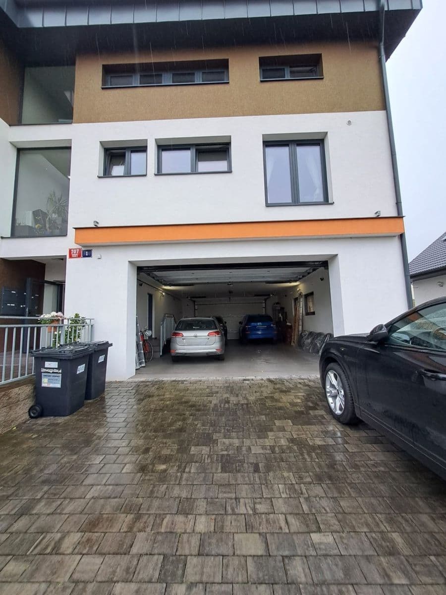 Prenájom bytu 2-izbový 80 m², Marvanova, Praha, Praha Prenájom bytu 2-izbový 80 m², Marvanova, Praha, Praha