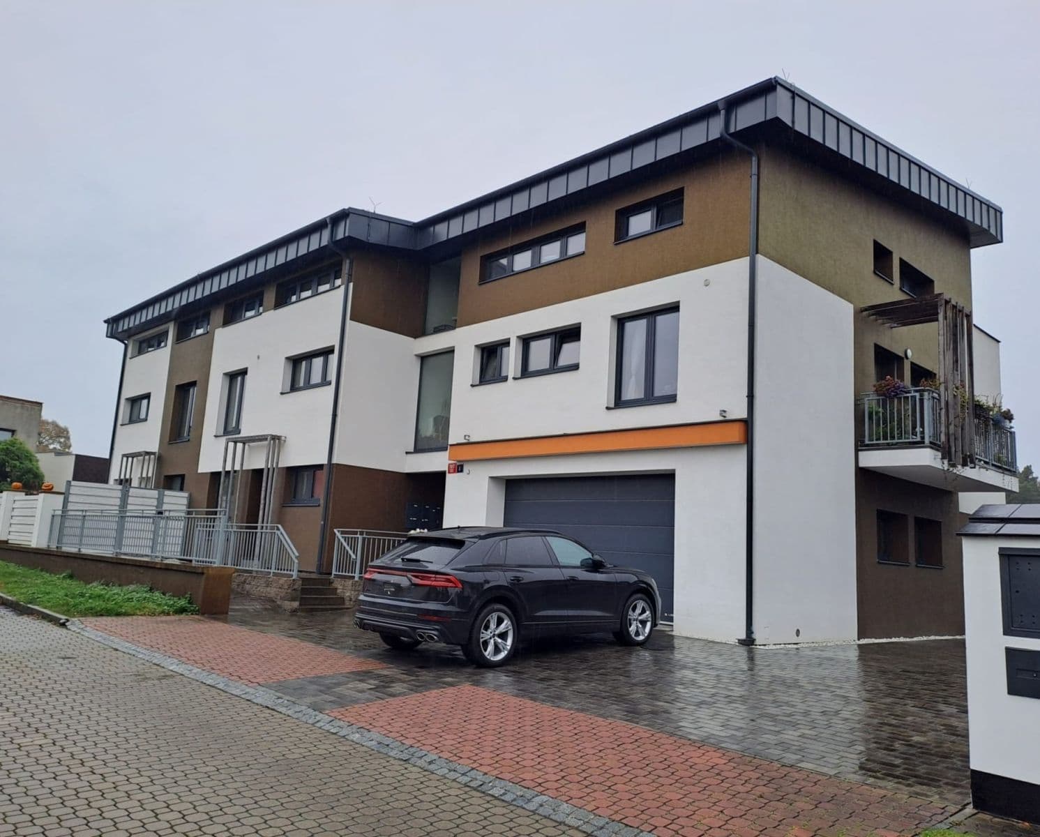 Prenájom bytu 2-izbový 80 m², Marvanova, Praha, Praha Prenájom bytu 2-izbový 80 m², Marvanova, Praha, Praha