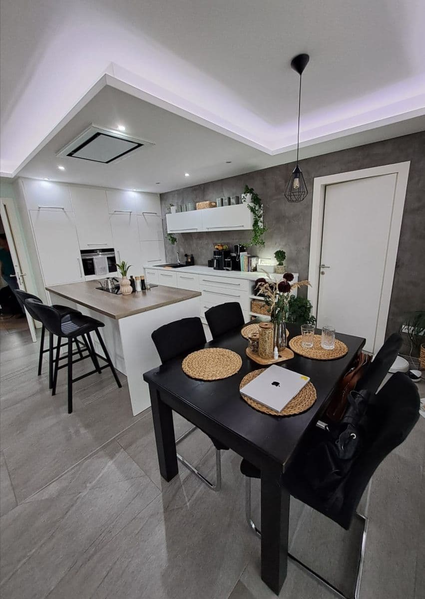 Prenájom bytu 2-izbový 80 m², Marvanova, Praha, Praha Prenájom bytu 2-izbový 80 m², Marvanova, Praha, Praha