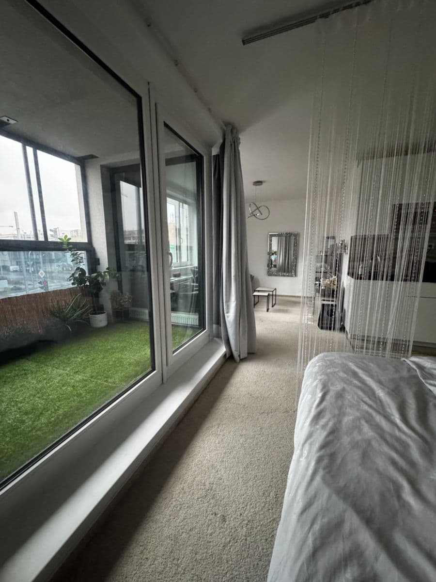 Prenájom bytu 1-izbový 46 m², Poděbradská, Praha, Praha Prenájom bytu 1-izbový 46 m², Poděbradská, Praha, Praha