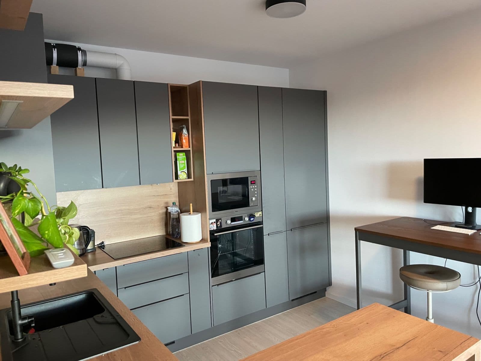 Prenájom bytu 2-izbový 63 m², Mateja Encingera, Devínska Nová Ves, Bratislavský kraj Prenájom bytu 2-izbový 63 m², Mateja Encingera, Devínska Nová Ves, Bratislavský kraj