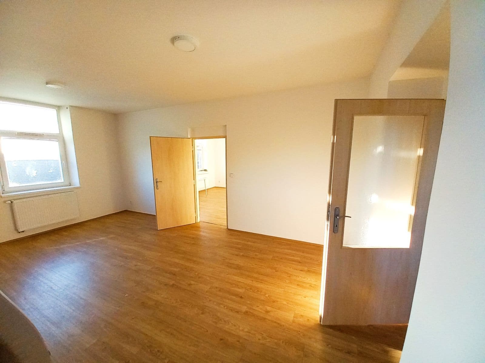 Prenájom bytu 3-izbový 97 m², Koutníkova, Hradec Králové, Královéhradecký kraj Prenájom bytu 3-izbový 97 m², Koutníkova, Hradec Králové, Královéhradecký kraj