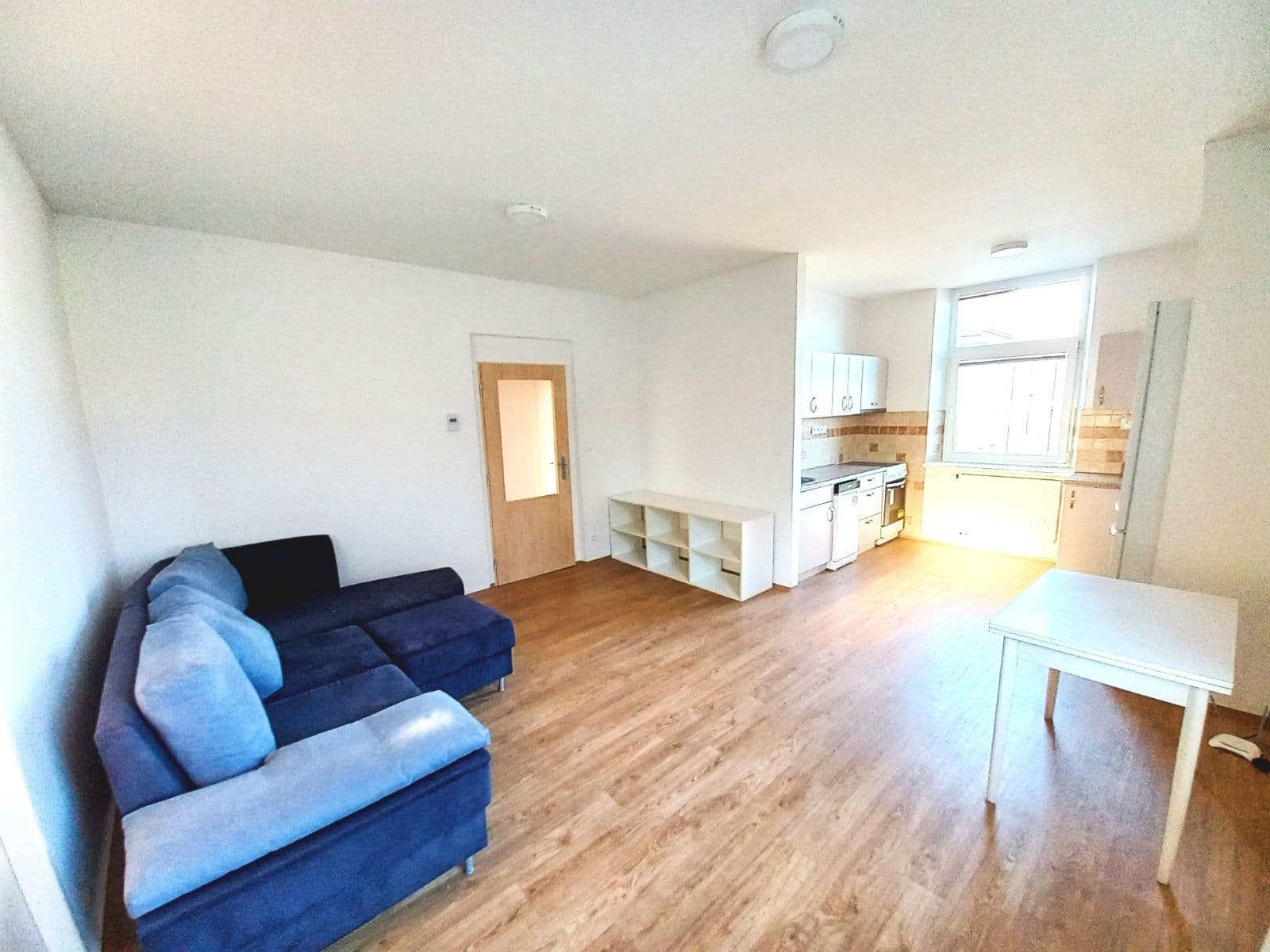 Prenájom bytu 3-izbový 97 m², Koutníkova, Hradec Králové, Královéhradecký kraj Prenájom bytu 3-izbový 97 m², Koutníkova, Hradec Králové, Královéhradecký kraj