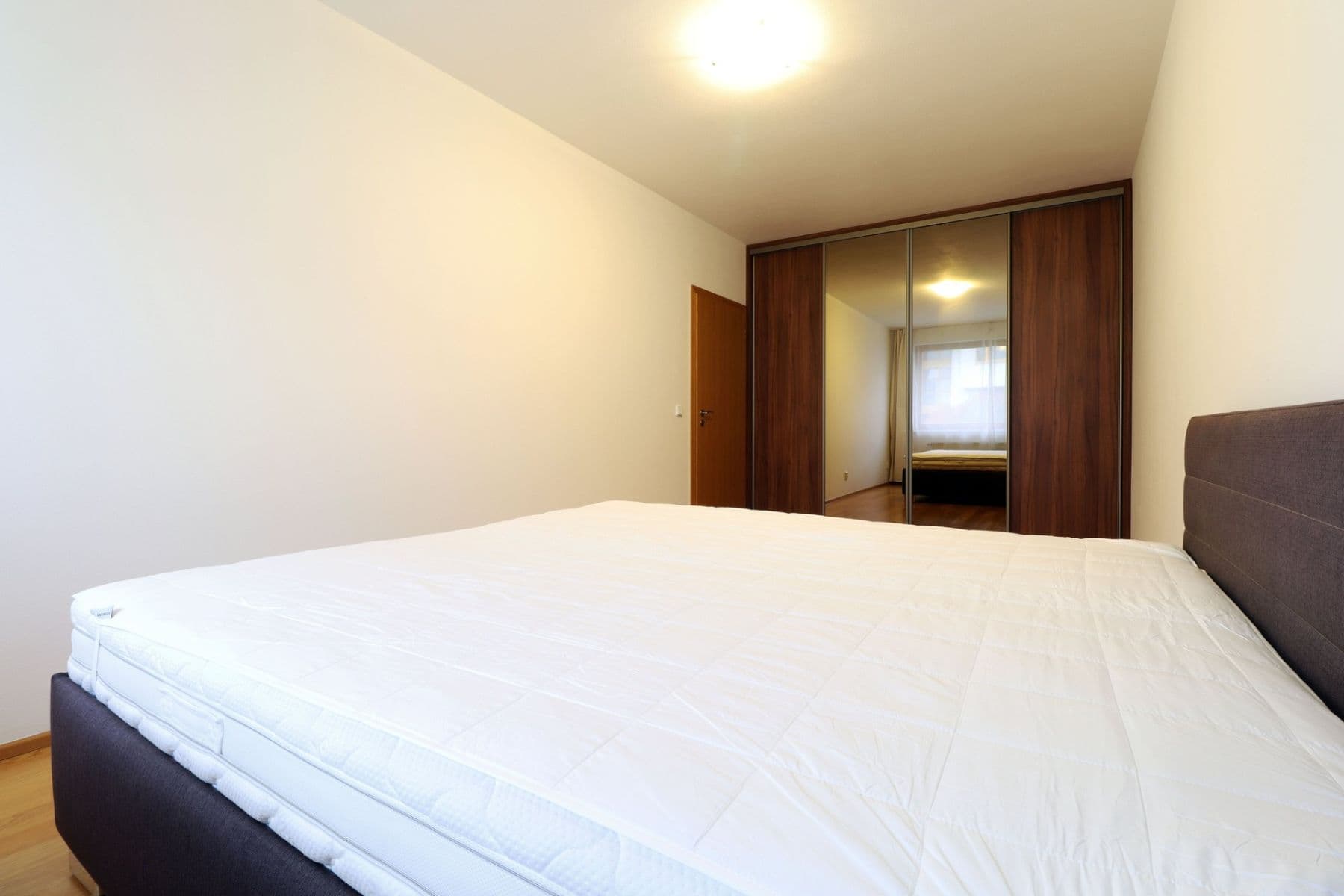 Prenájom bytu 4-izbový 92 m², Dismanova, Praha, Praha Prenájom bytu 4-izbový 92 m², Dismanova, Praha, Praha