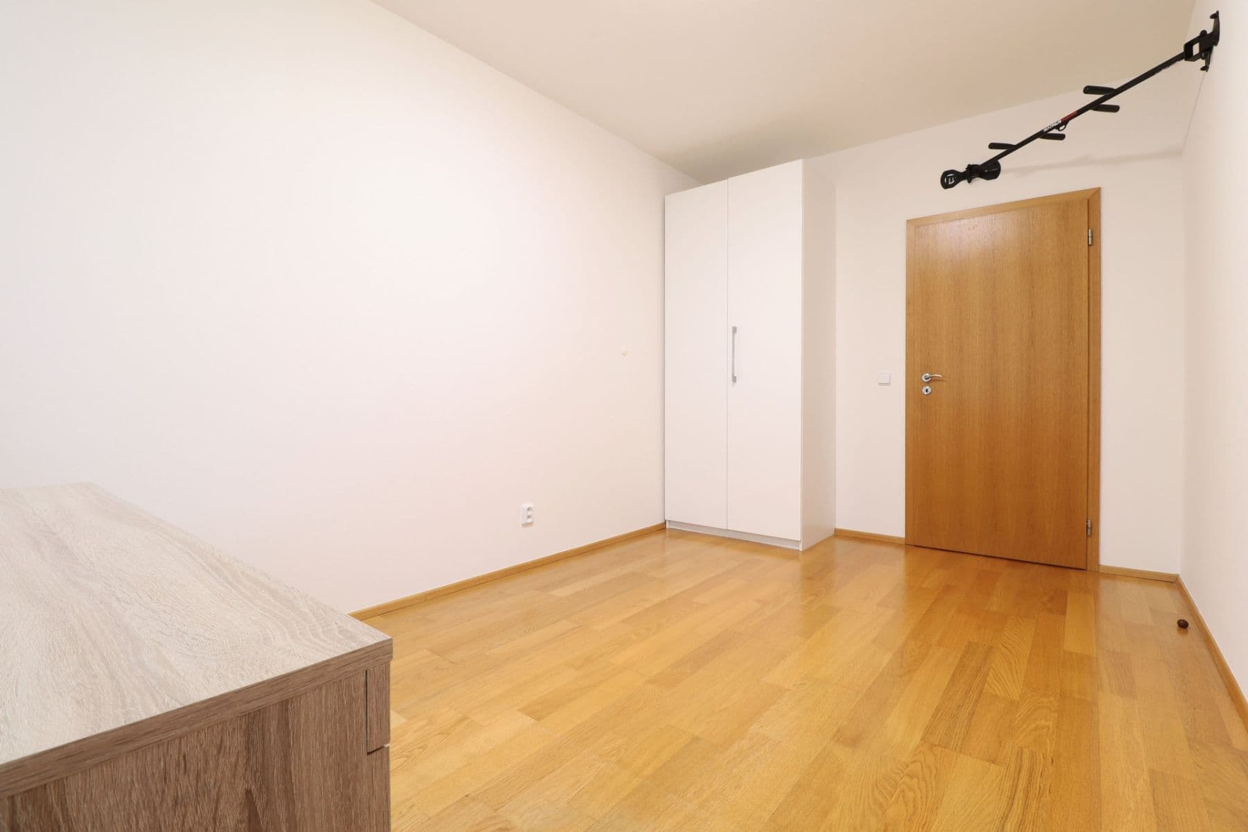 Prenájom bytu 4-izbový 92 m², Dismanova, Praha, Praha Prenájom bytu 4-izbový 92 m², Dismanova, Praha, Praha