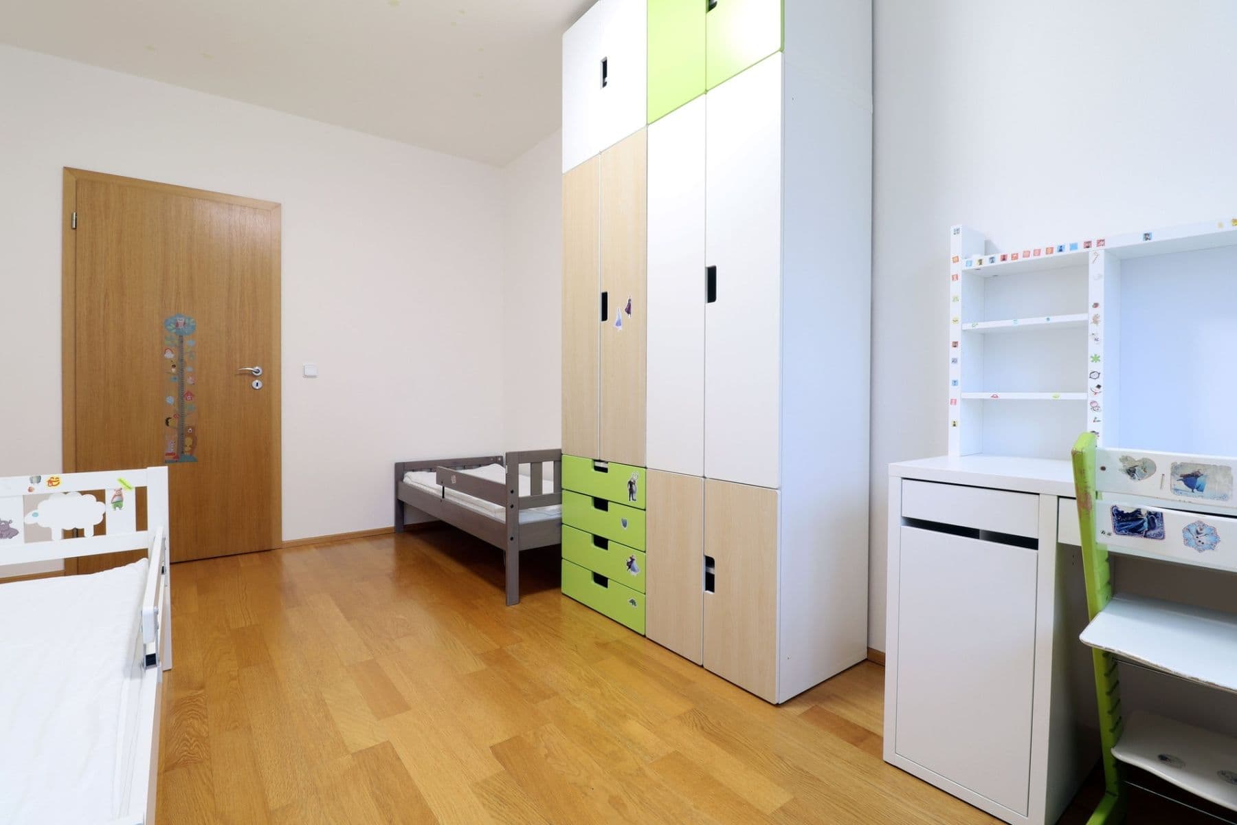 Prenájom bytu 4-izbový 92 m², Dismanova, Praha, Praha Prenájom bytu 4-izbový 92 m², Dismanova, Praha, Praha