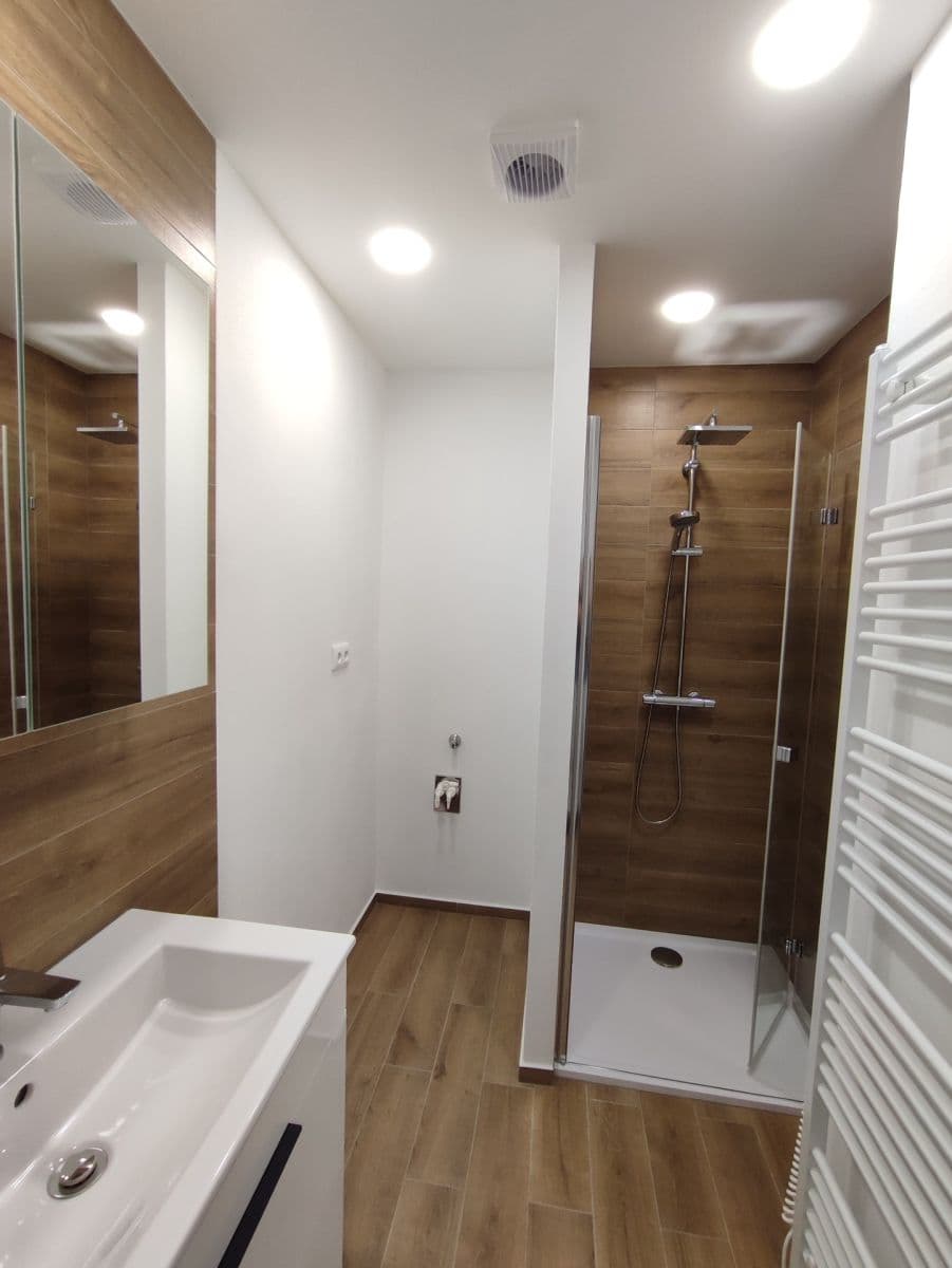 Prenájom bytu 3-izbový 78 m², Karlov, Velké Meziříčí, Kraj Vysočina Prenájom bytu 3-izbový 78 m², Karlov, Velké Meziříčí, Kraj Vysočina