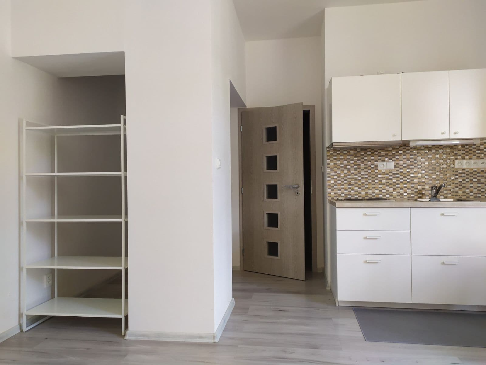 Prenájom bytu 1-izbový 32 m², Slepá, Milovice, Středočeský kraj Prenájom bytu 1-izbový 32 m², Slepá, Milovice, Středočeský kraj