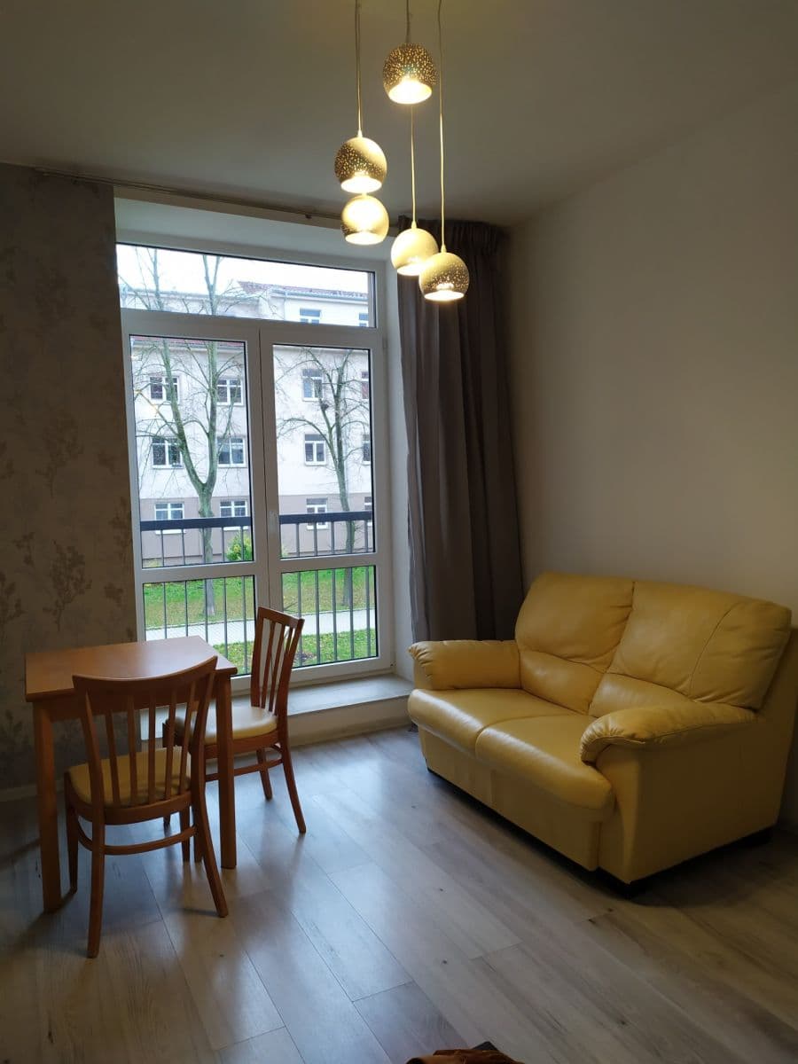 Prenájom bytu 1-izbový 32 m², Slepá, Milovice, Středočeský kraj Prenájom bytu 1-izbový 32 m², Slepá, Milovice, Středočeský kraj