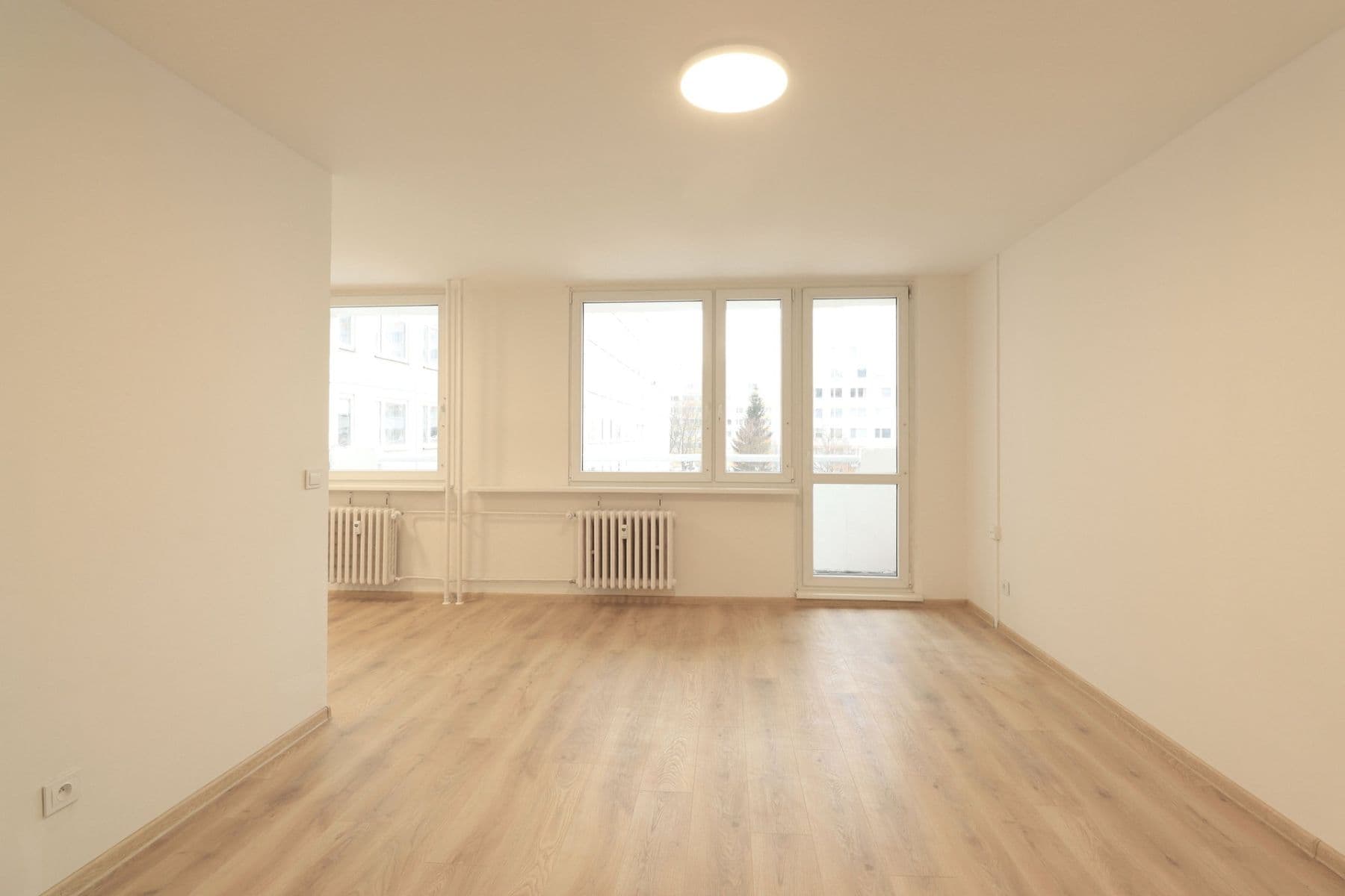 Prenájom bytu 3-izbový 72 m², Borovanského, Praha, Praha Prenájom bytu 3-izbový 72 m², Borovanského, Praha, Praha