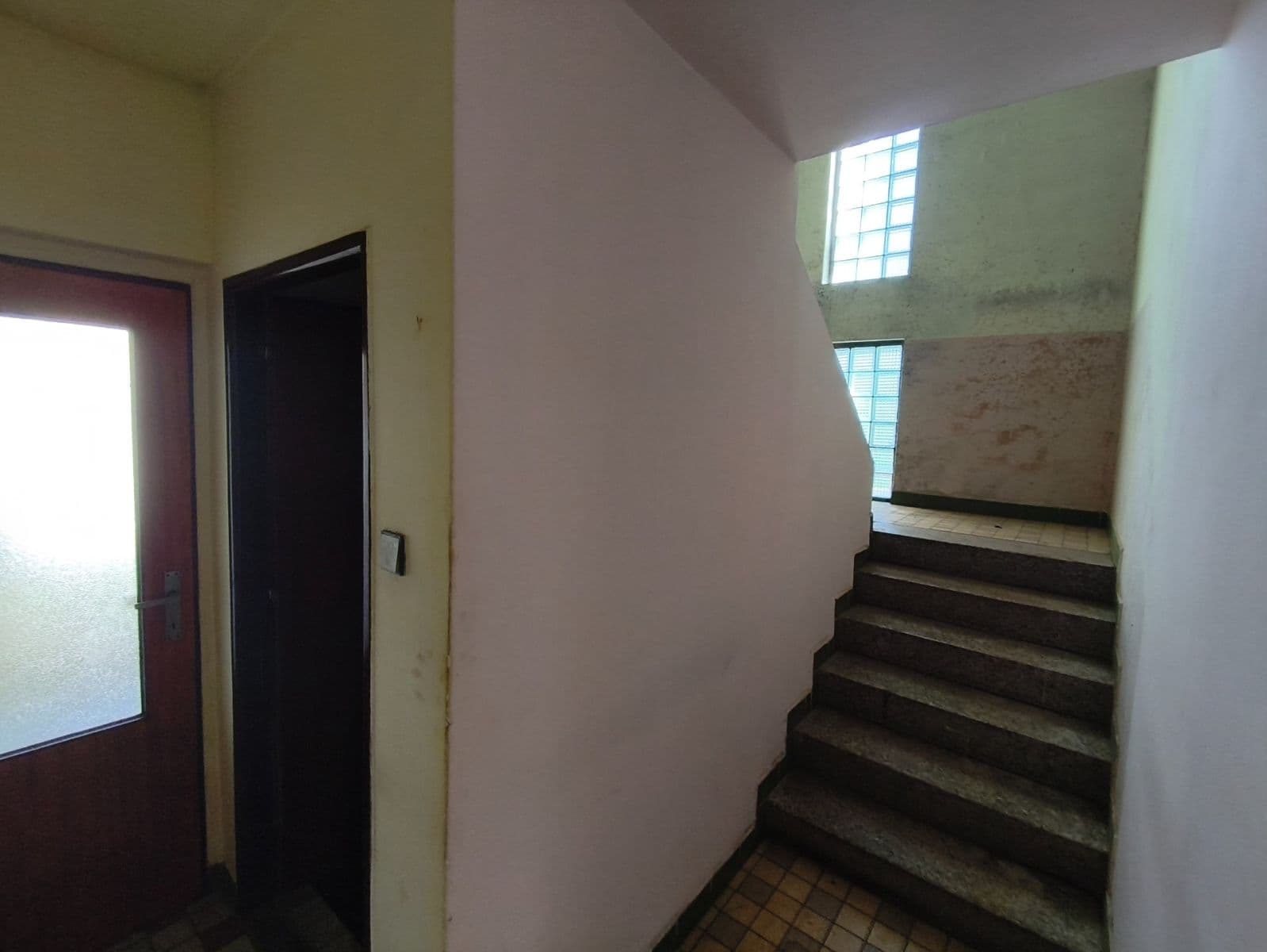 Predaj domu 340 m², pozemek 652 m², Pod Česačkou, Krušovice, Středočeský kraj Predaj domu 340 m², pozemek 652 m², Pod Česačkou, Krušovice, Středočeský kraj