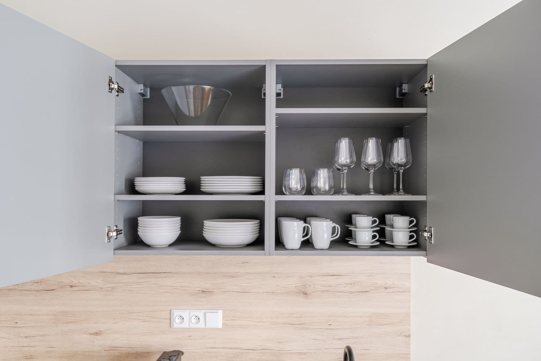 Prenájom bytu 37 m², Dvacátého Osmého Pluku, Praha, Praha Prenájom bytu 37 m², Dvacátého Osmého Pluku, Praha, Praha