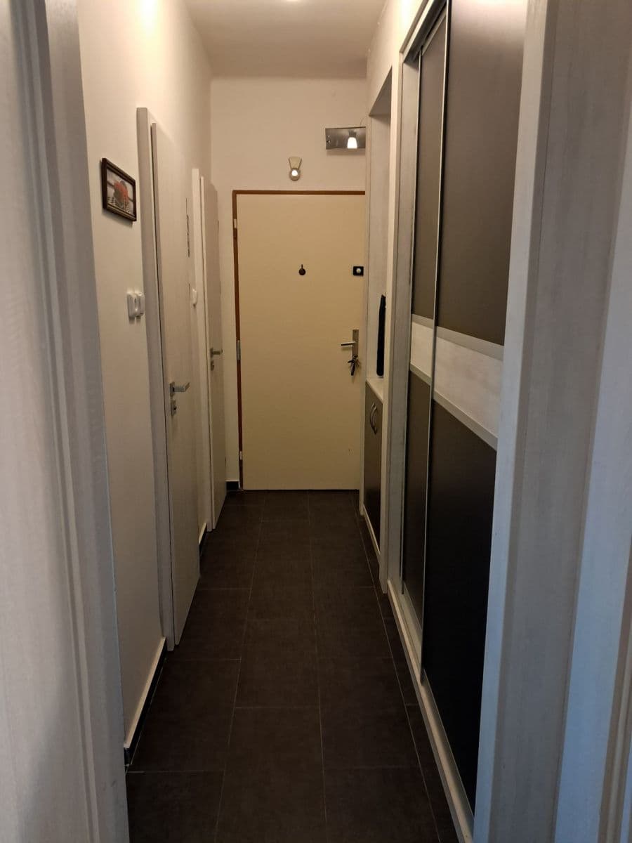 Prenájom bytu 2-izbový 55 m², Družstevní, Týnec nad Sázavou, Středočeský kraj Prenájom bytu 2-izbový 55 m², Družstevní, Týnec nad Sázavou, Středočeský kraj