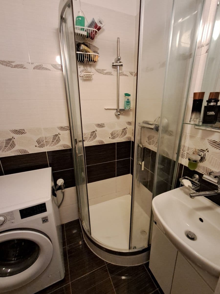 Prenájom bytu 2-izbový 55 m², Družstevní, Týnec nad Sázavou, Středočeský kraj Prenájom bytu 2-izbový 55 m², Družstevní, Týnec nad Sázavou, Středočeský kraj