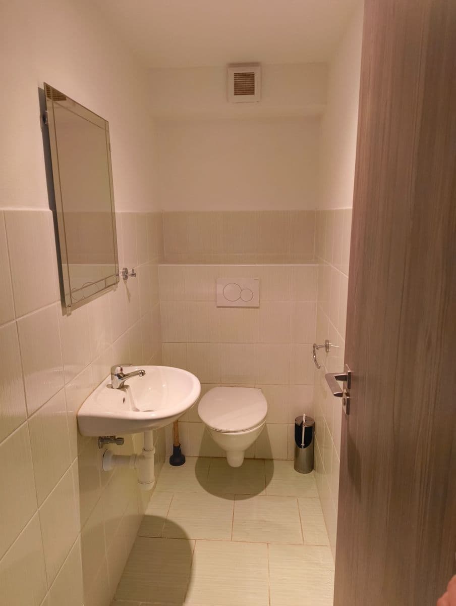 Prenájom bytu 2-izbový 57 m², Antonína Dvořáka, Dobříš, Středočeský kraj Prenájom bytu 2-izbový 57 m², Antonína Dvořáka, Dobříš, Středočeský kraj