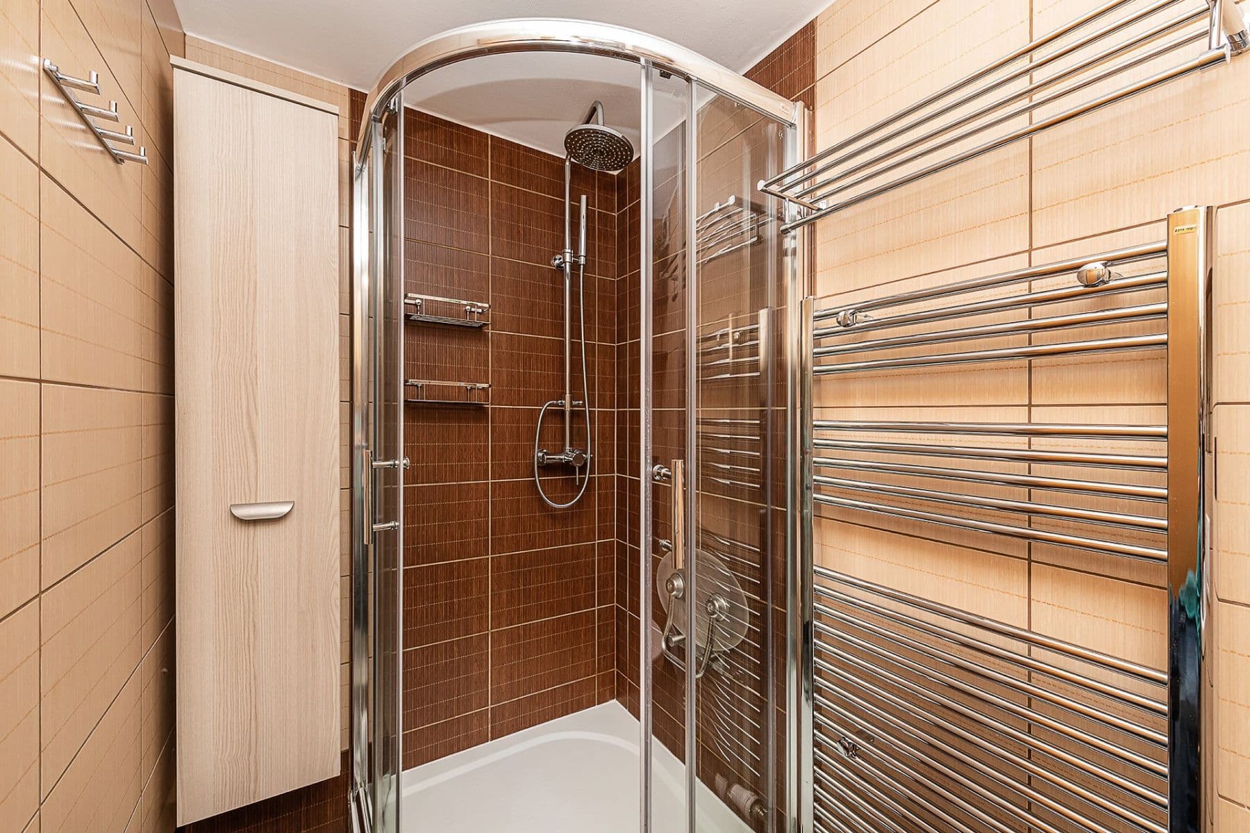 Predaj bytu 3-izbový 62 m², Sportovců, Hostivice, Středočeský kraj Predaj bytu 3-izbový 62 m², Sportovců, Hostivice, Středočeský kraj