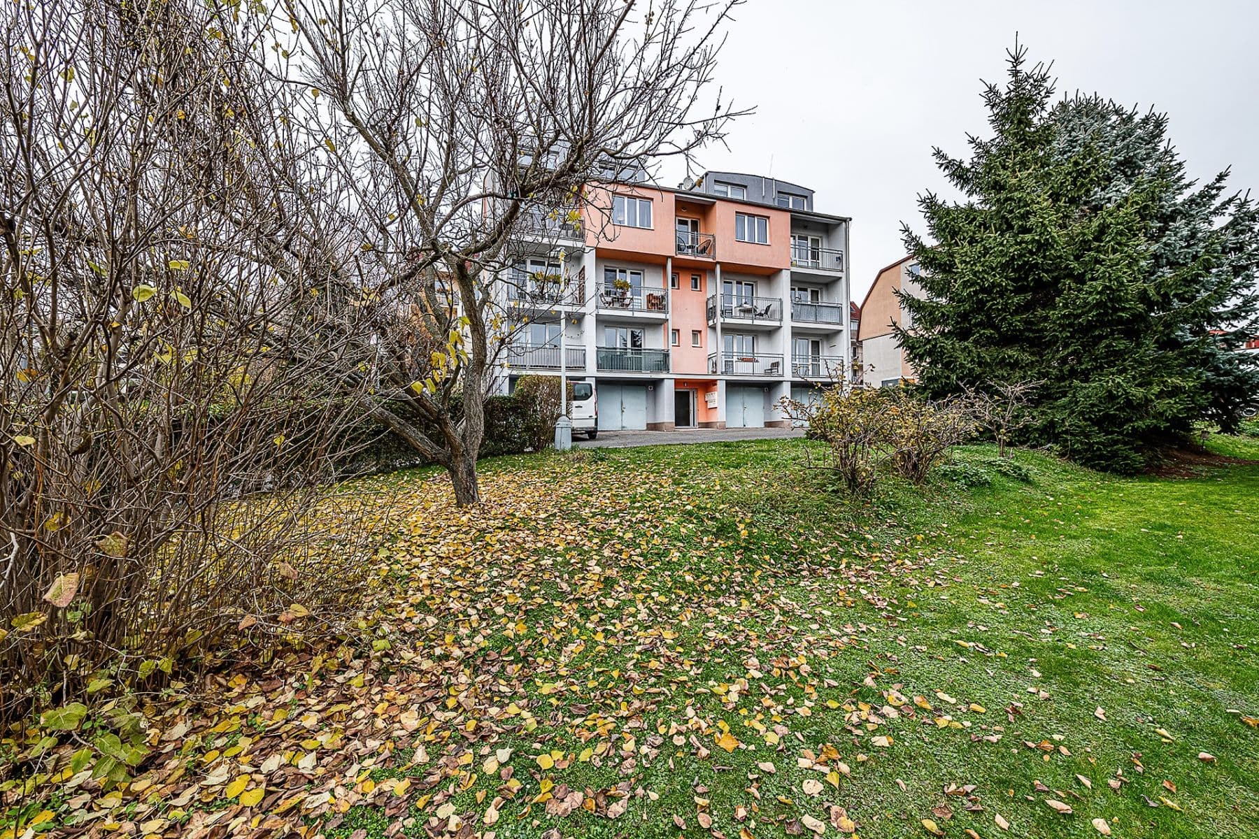 Predaj bytu 3-izbový 62 m², Sportovců, Hostivice, Středočeský kraj Predaj bytu 3-izbový 62 m², Sportovců, Hostivice, Středočeský kraj