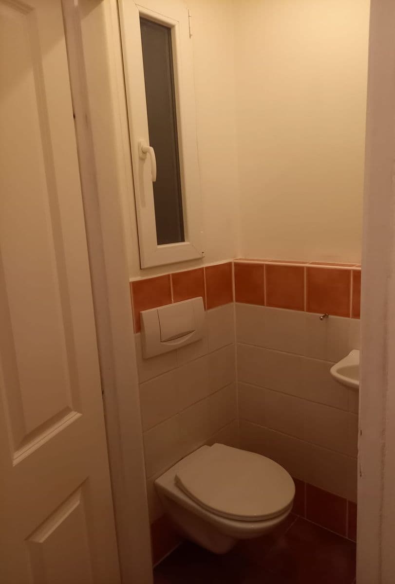 Predaj bytu 2-izbový 43 m², Nad Jezerkou, Praha, Praha Predaj bytu 2-izbový 43 m², Nad Jezerkou, Praha, Praha