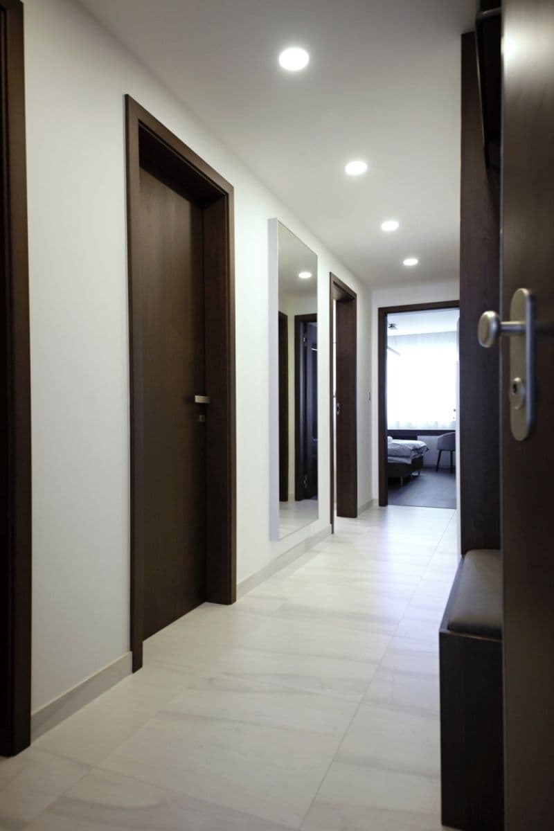 Prenájom bytu 70 m², Rubešova, Praha, Praha Prenájom bytu 70 m², Rubešova, Praha, Praha