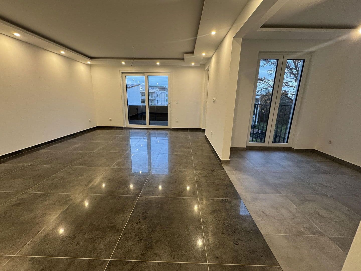 Prenájom bytu 3-izbový 75 m², Philipp-Ullrich-Str.7A, Offenbach, Hesensko Prenájom bytu 3-izbový 75 m², Philipp-Ullrich-Str.7A, Offenbach, Hesensko