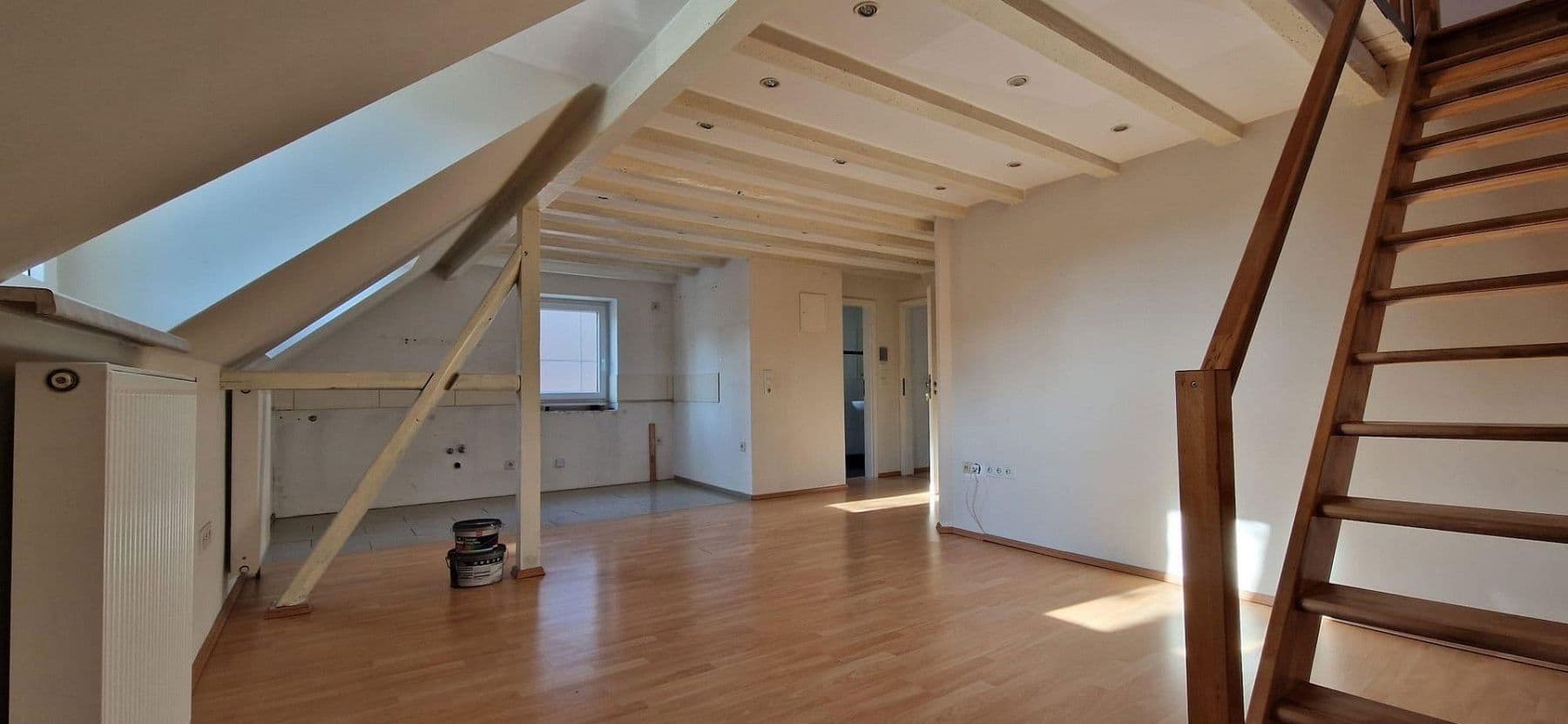 Prenájom bytu 3-izbový 65 m², Wupperstr. 101, Solingen, Severné Porýnie - Westfálsko Prenájom bytu 3-izbový 65 m², Wupperstr. 101, Solingen, Severné Porýnie - Westfálsko