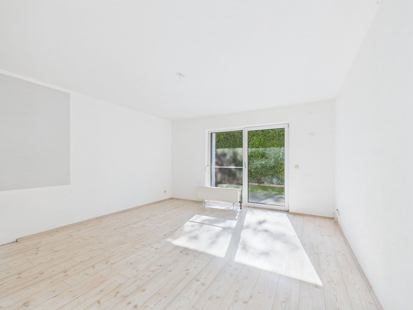 Prenájom bytu 2-izbový 70 m², Bremen, Brémy Prenájom bytu 2-izbový 70 m², Bremen, Brémy